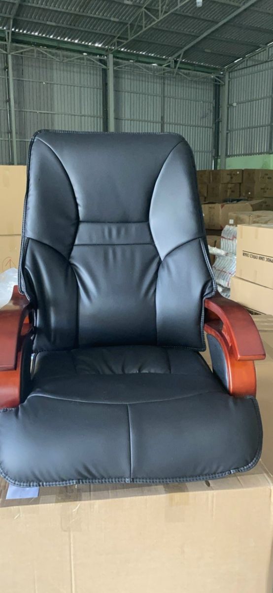 ghế giám đốc PT 320