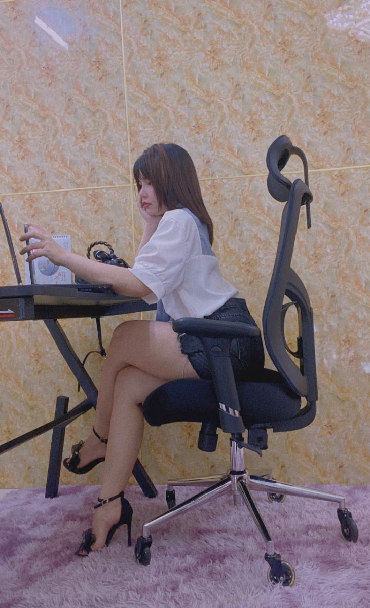 Ghế công thái học mới PT1098