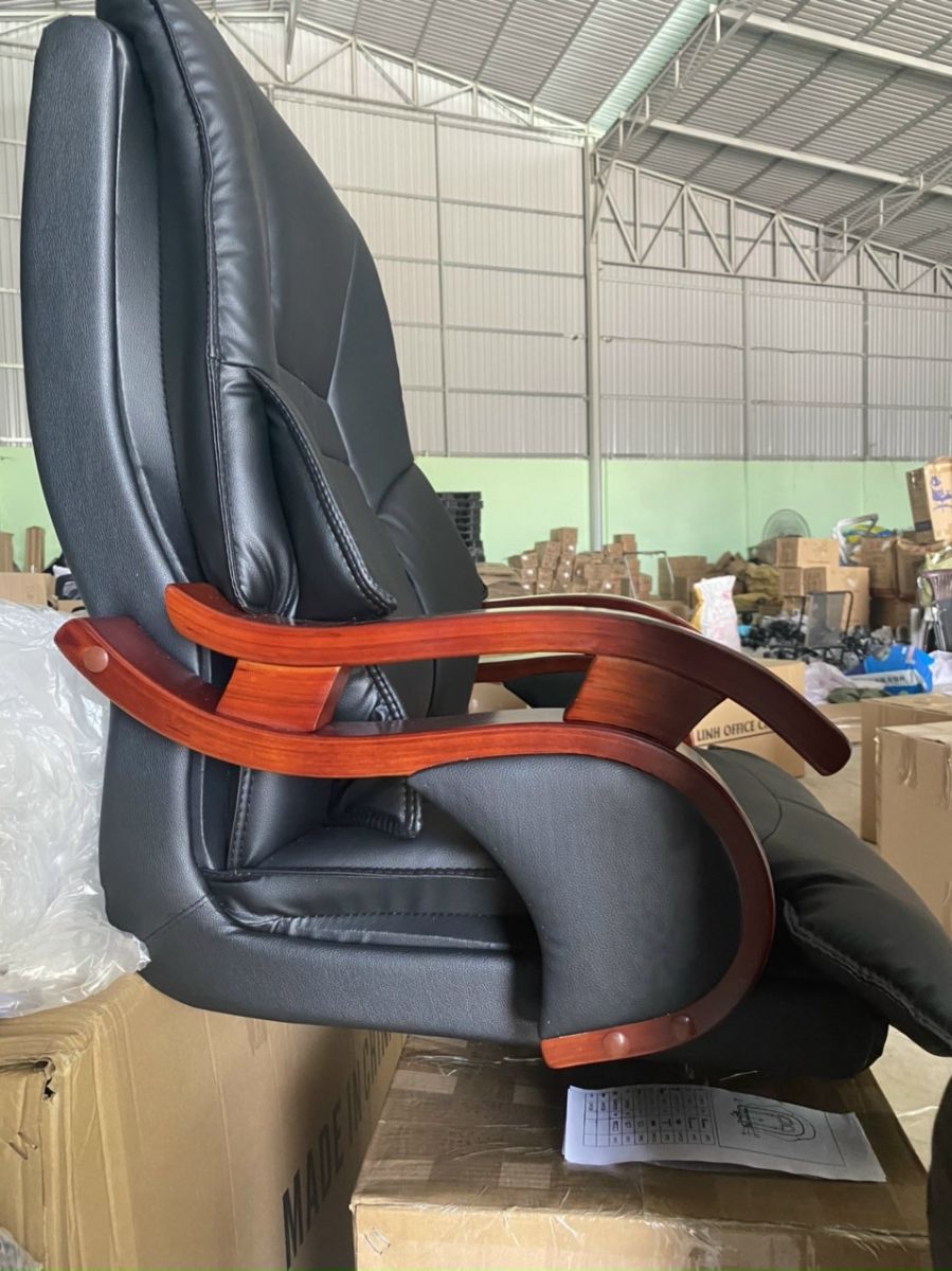 ghế giám đốc PT 320