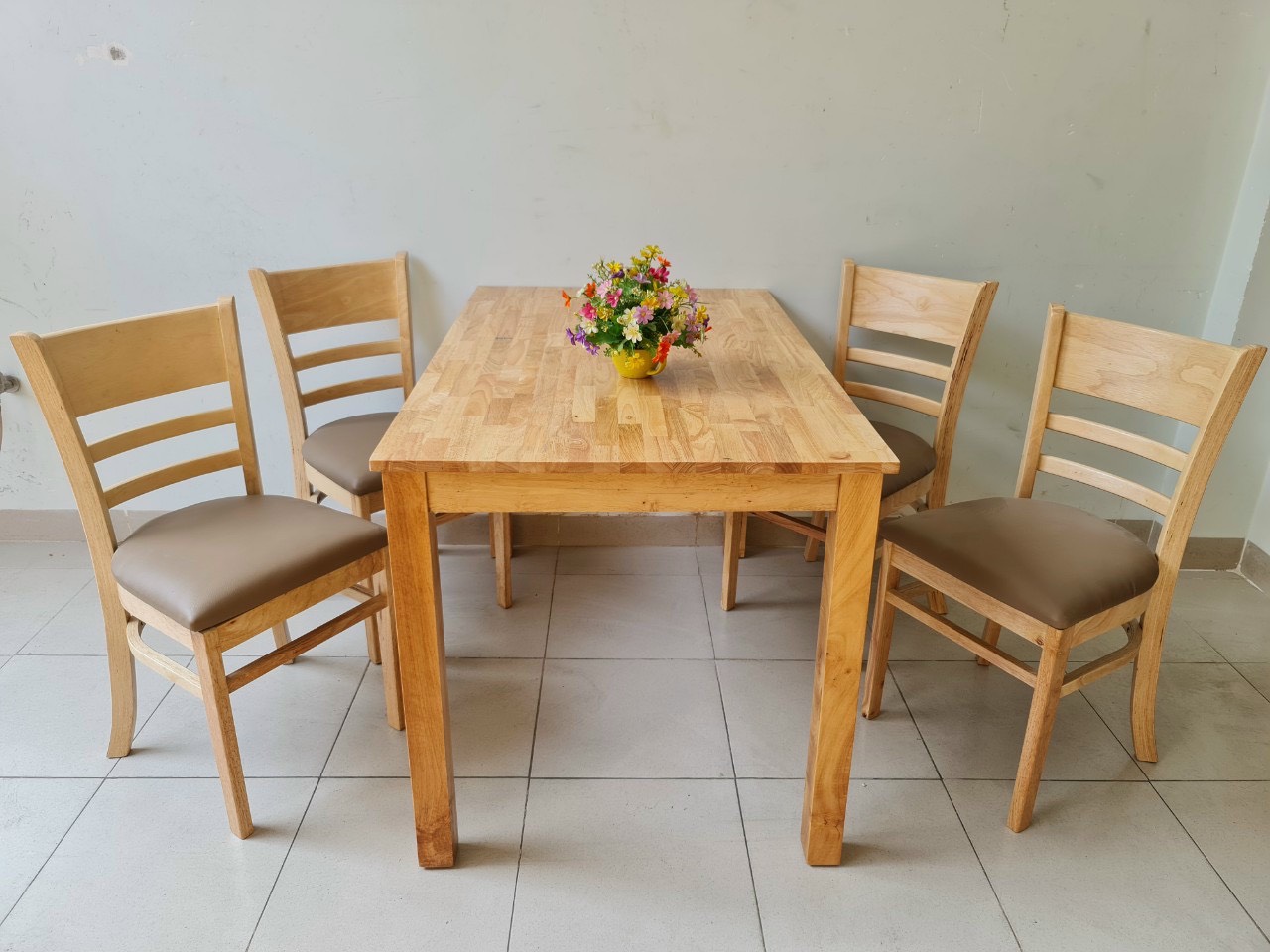 BỘ BÀN GHẾ CABIN BỌC NIỆM PHÒNG VIP