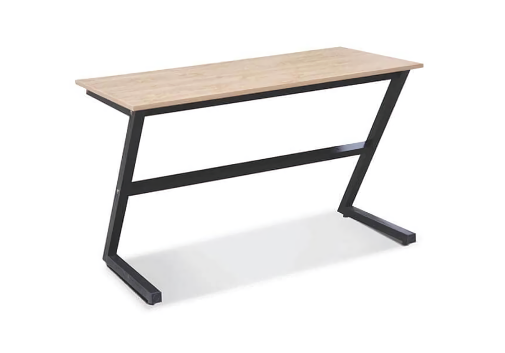 Bàn làm việc chân sắt chữ Z độc đáo