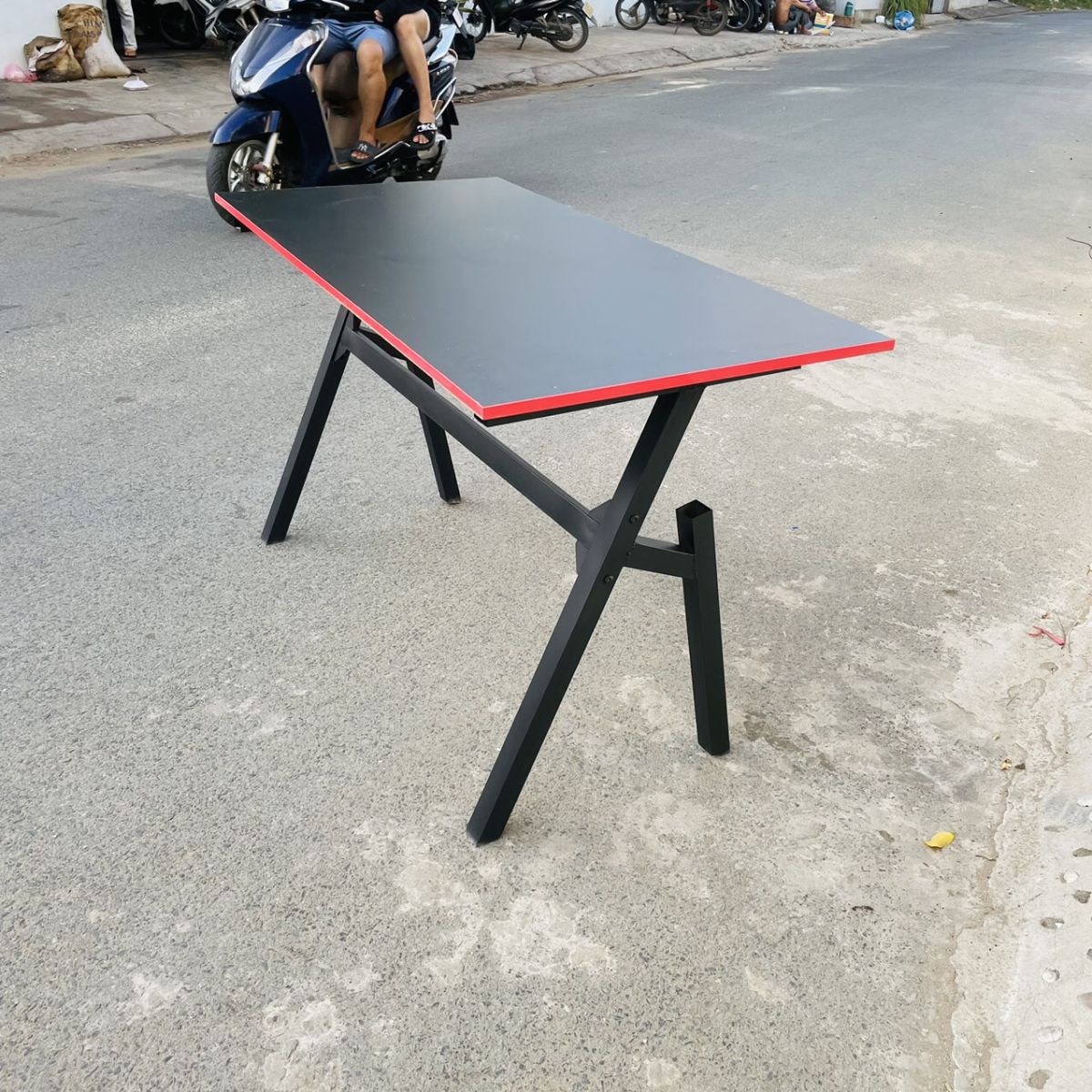 BÀN GAME , BÀN LÀM VIỆC 60X1M2