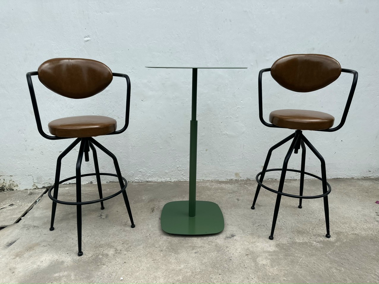 GHẾ QUẦY BAR CỔ ĐIỂN CHÂN SẮT BỌC NIỆM PT 038