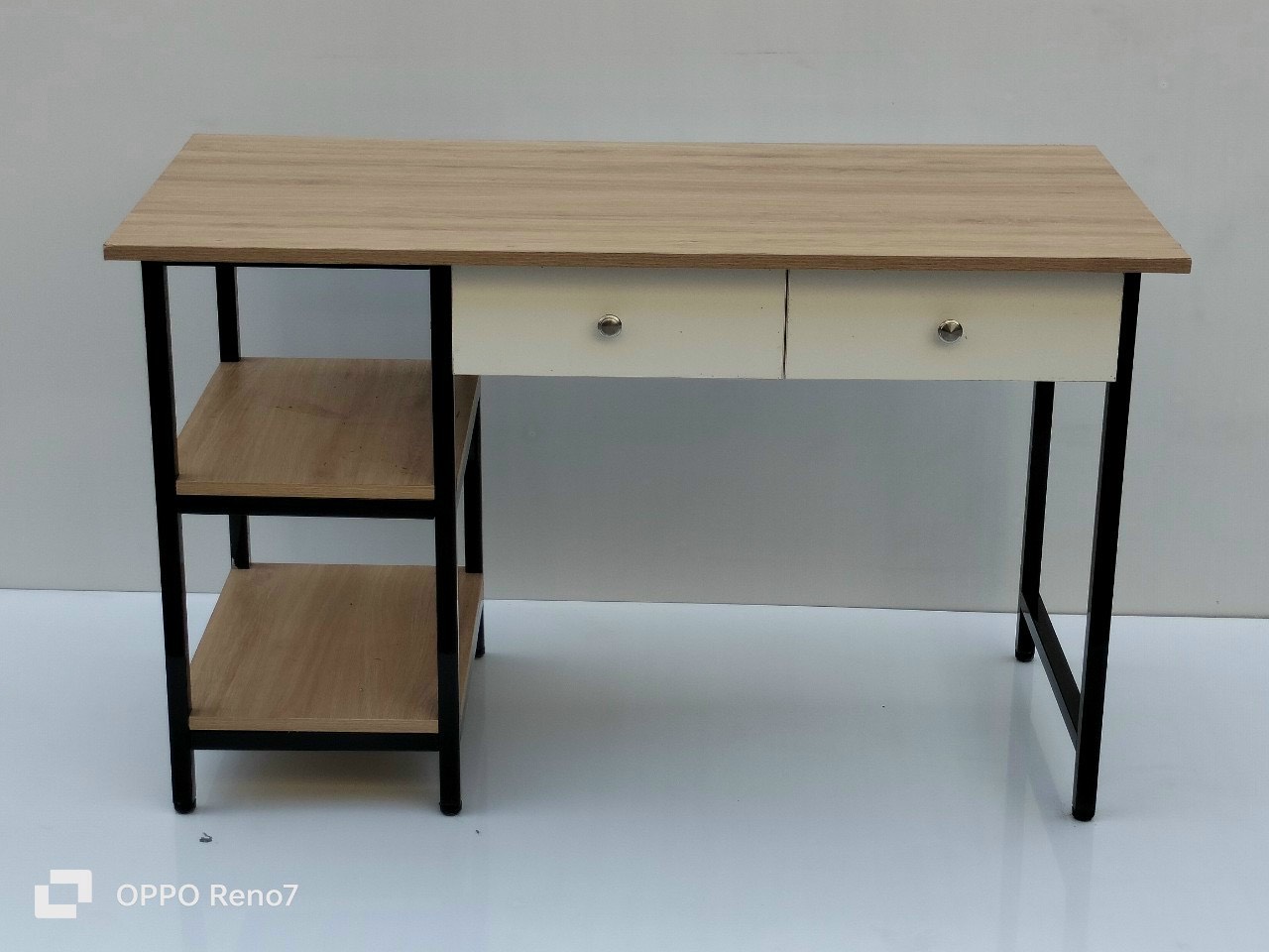 Bàn học khung sắt mặt gỗ