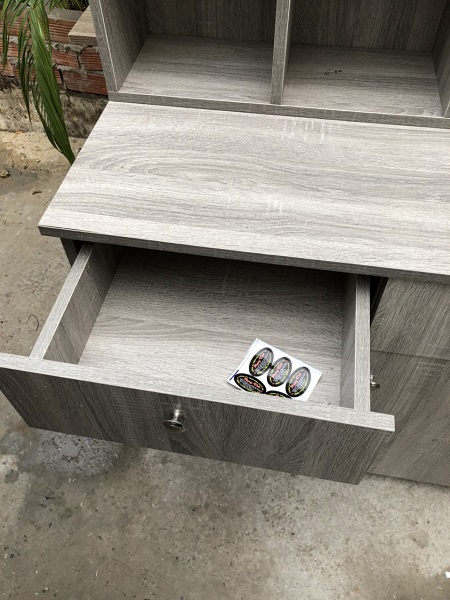 Thanh Lý Bàn Học Sinh Có Kệ Sách Mới 95%