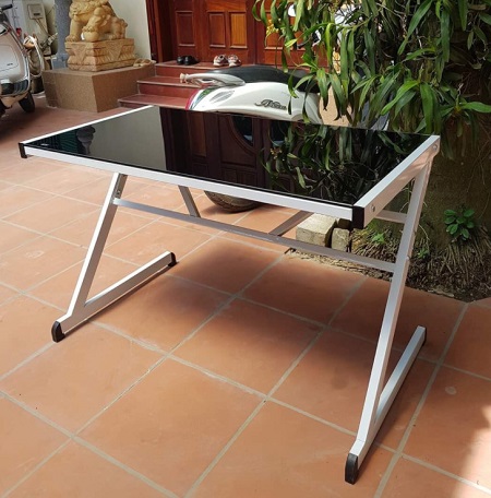 Bàn Gaming Mặt Kính PT01