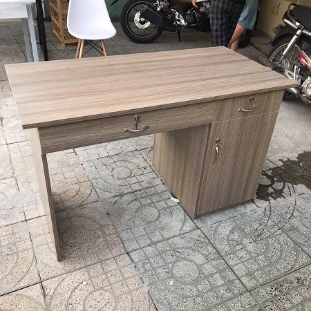 Bàn nhân viên 3 hộc PT18