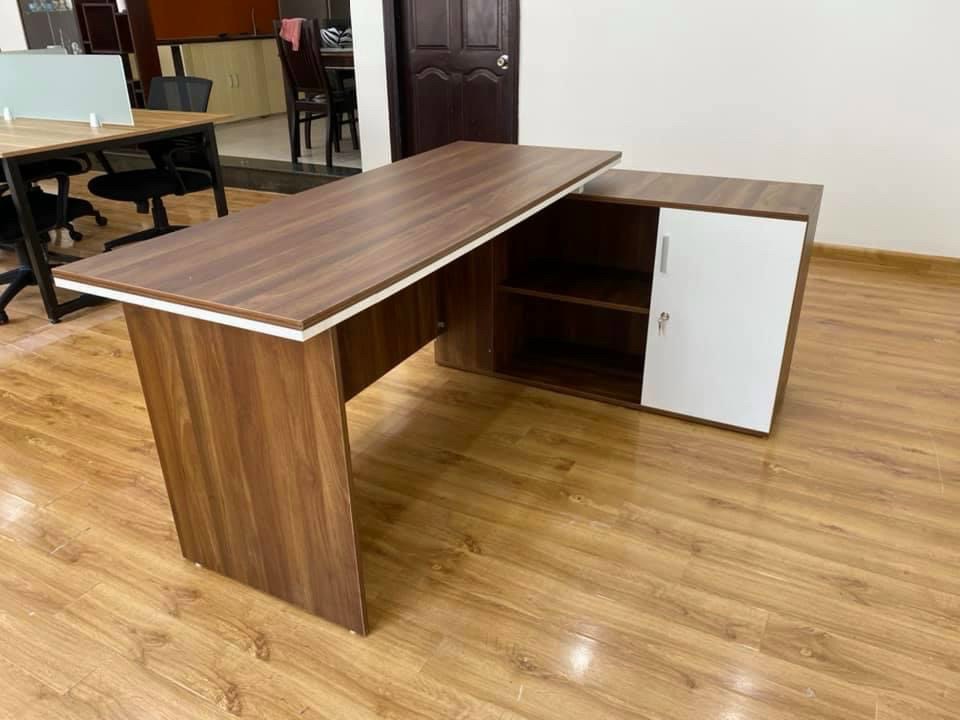 BÀN GIÁM ĐÓC PT115