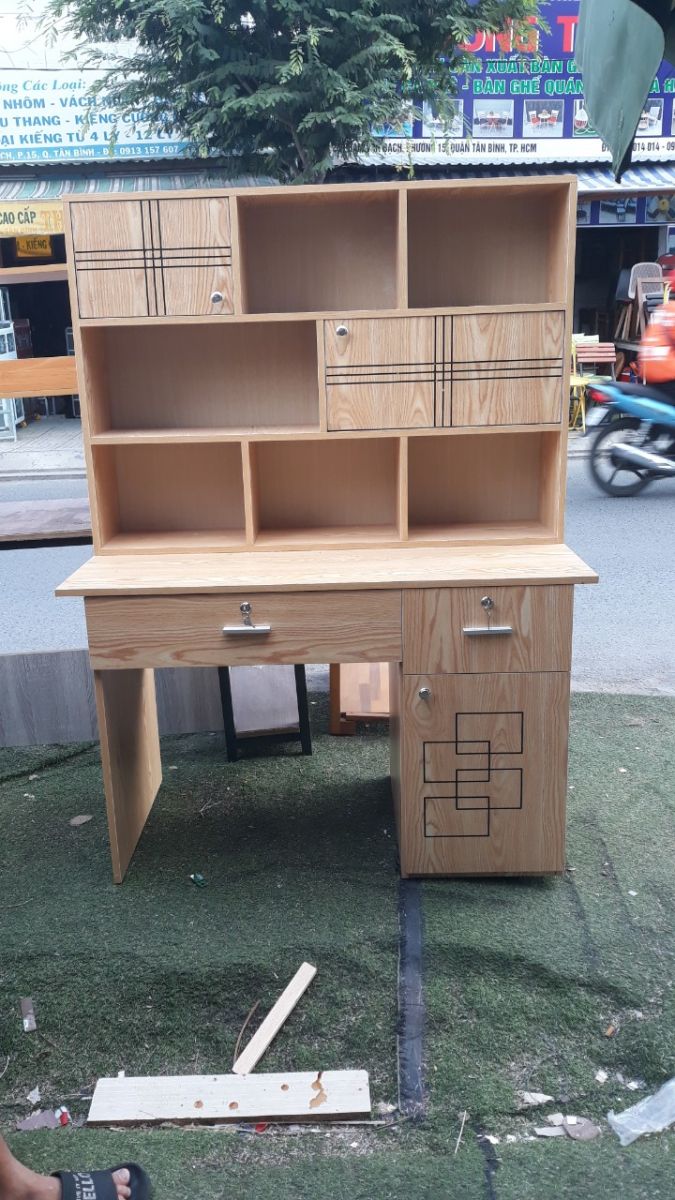 BÀN HỌC , BÀN LÀM VIỆC CÓ KỆ