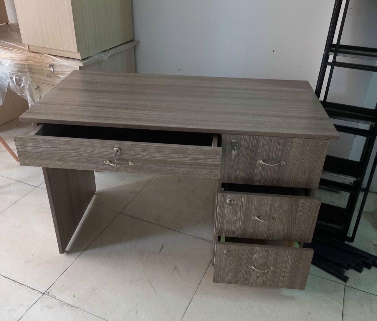 Bàn Làm Việc 4 hộc 60x1m2