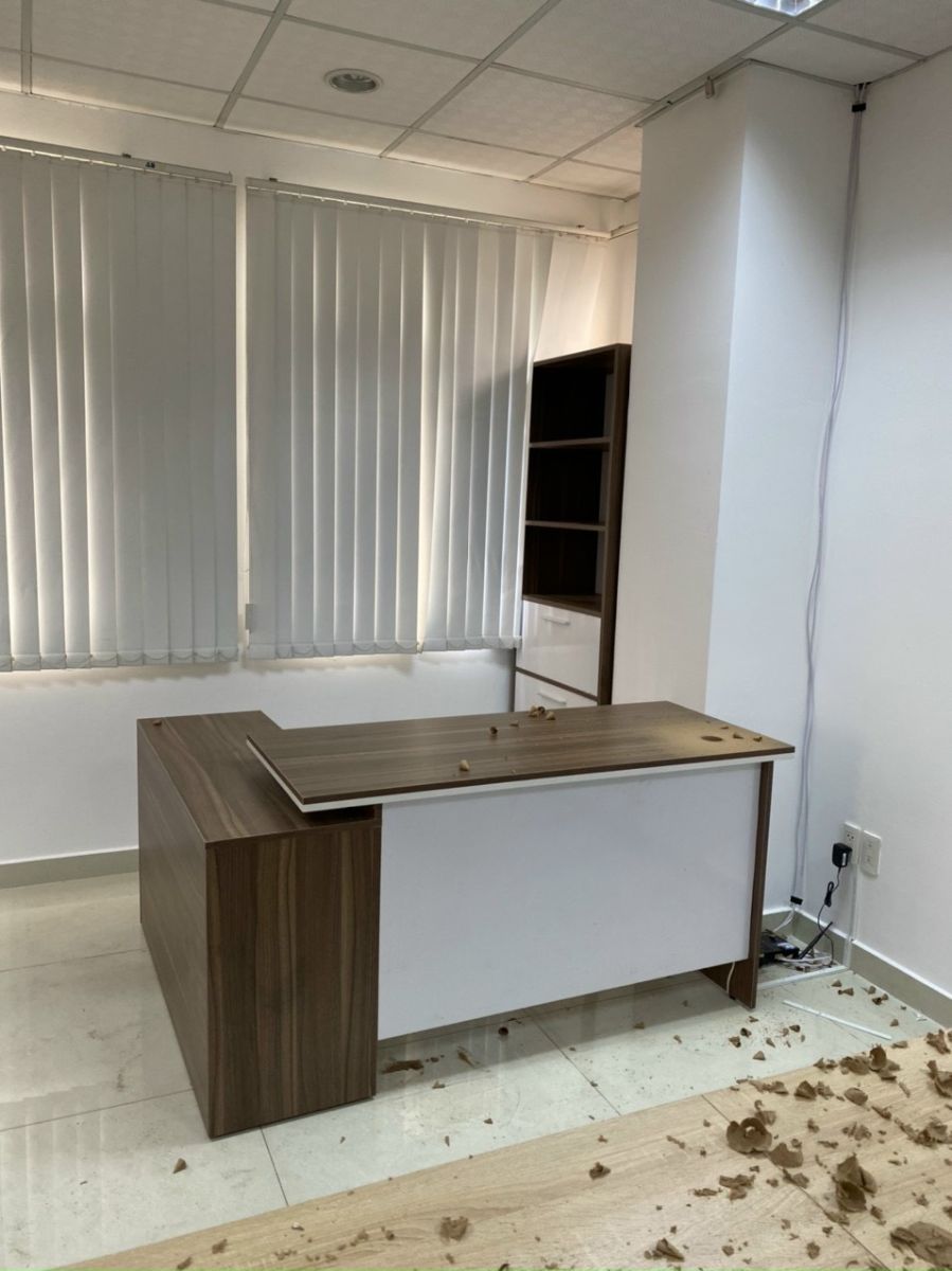 BÀN GIÁM ĐỐC PT112