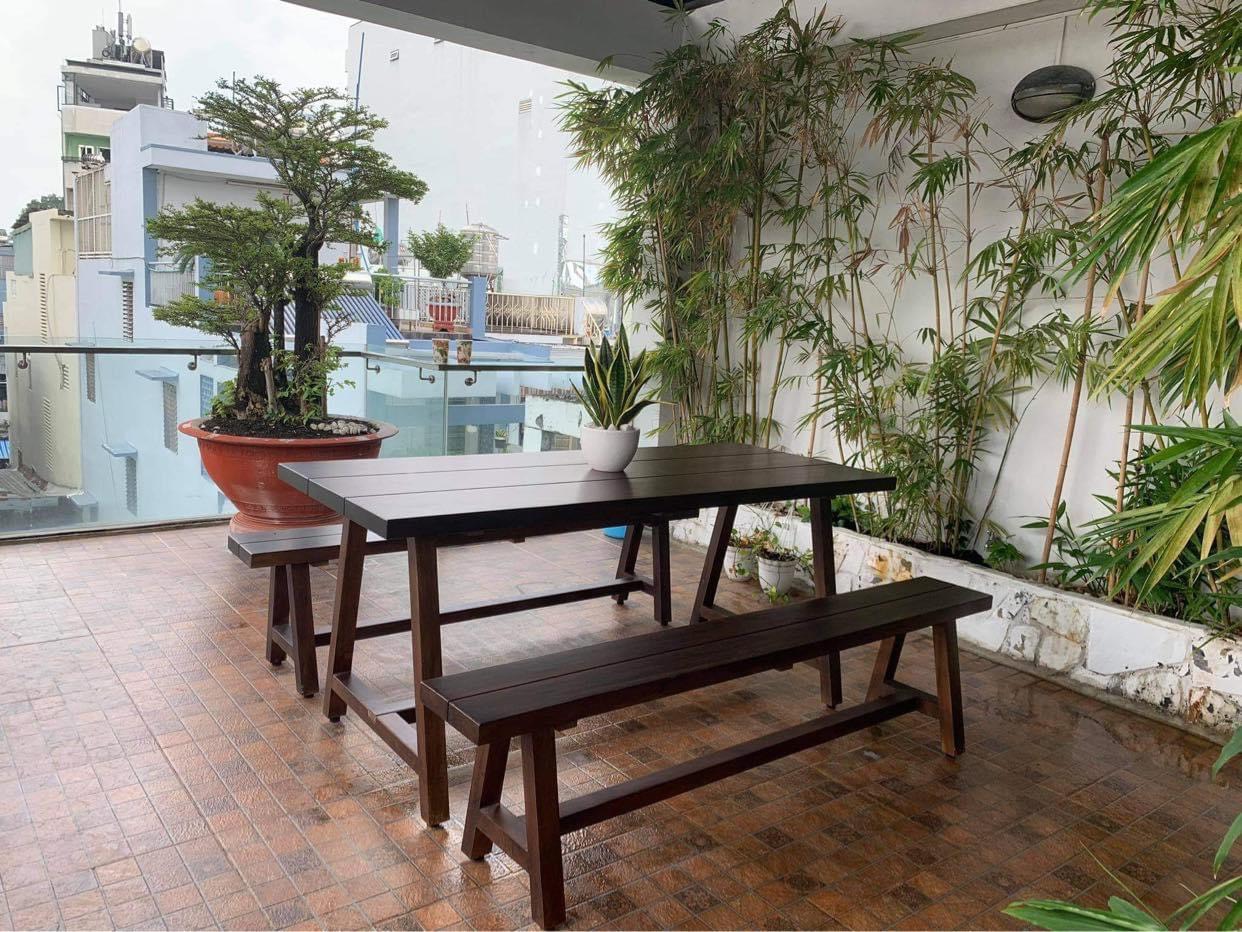 BỘ BÀN GHẾ BĂNG QUÁN NHẬU