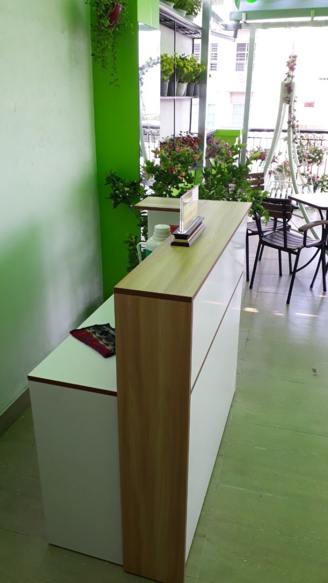 QUẦY LỄ TÂN QLTPT009