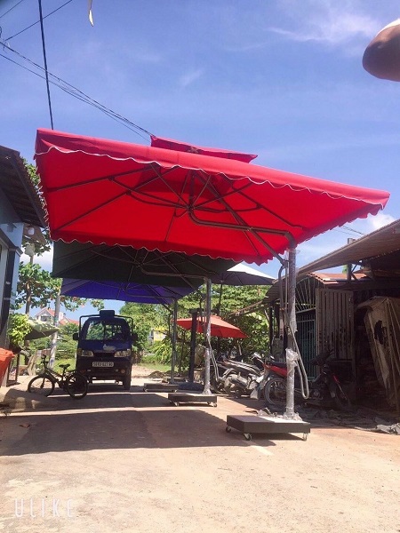 DÙ CAFE LỆCH TÂM VUÔNG 3M5