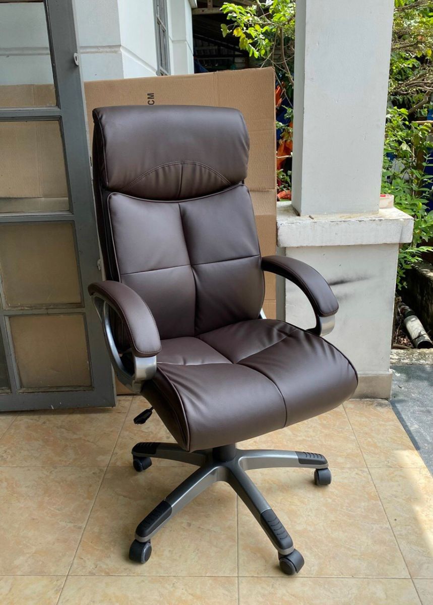 GHẾ GIÁM ĐỐC DA PVC CHÂN NHỰA ĐÚC PT340