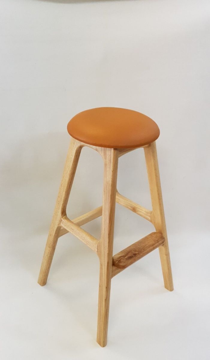 ghế quầy bar gỗ ko tựa lưng bọc niệm