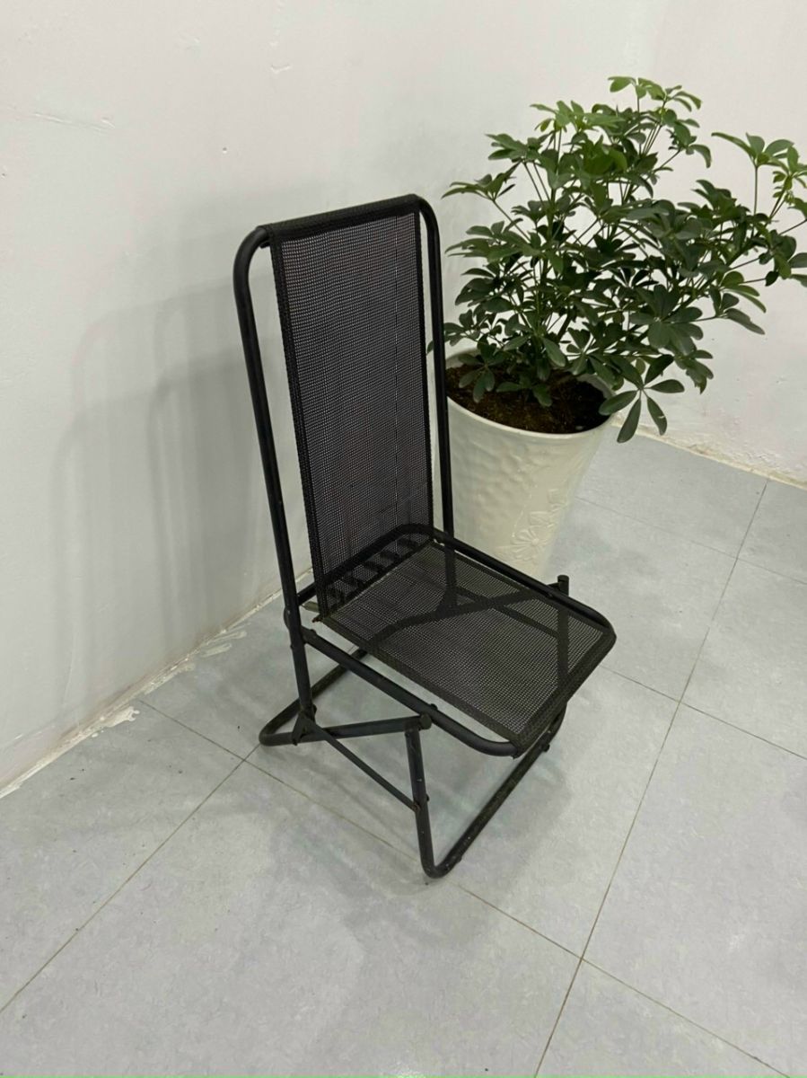 Ghế xếp sắt lò xo đen lưng cao