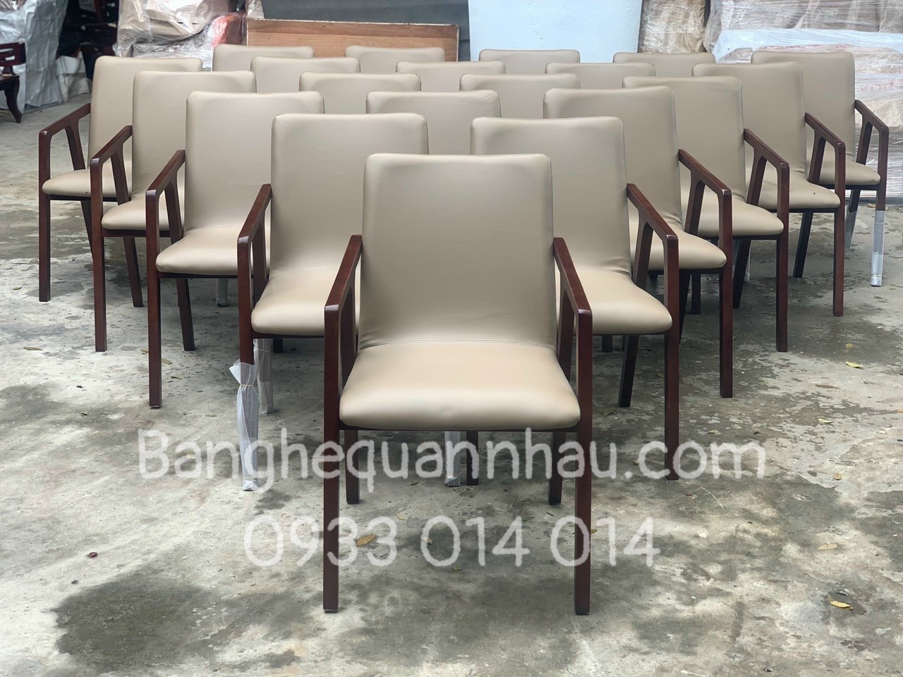 GHẾ GỖ CAFE MODA BỌC SIMILI PT024