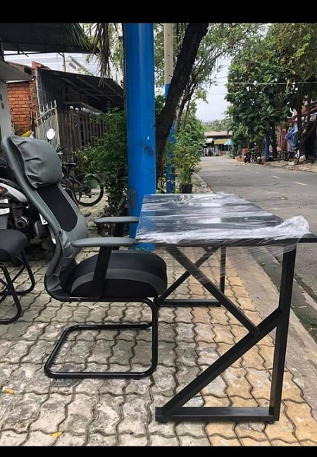 Thanh Lý Ghế Văn Phòng PT802 mới 95% Giá rẻ