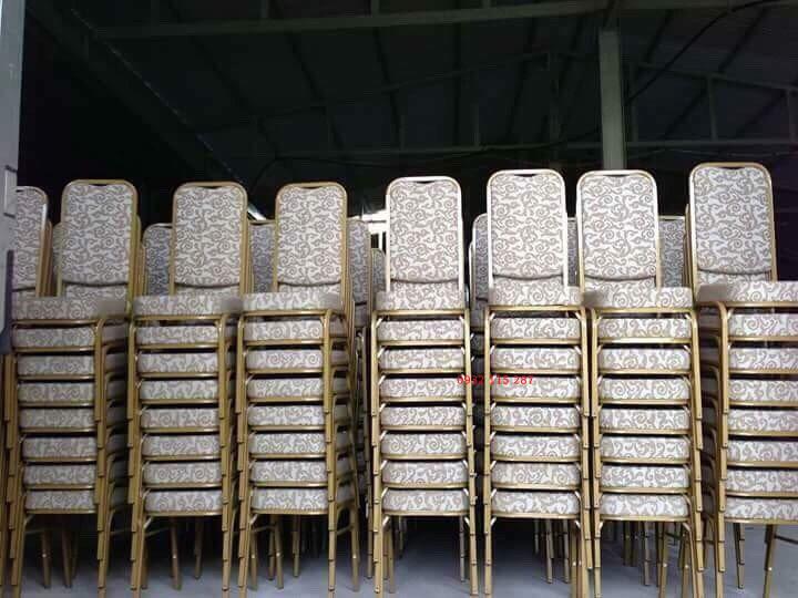 ghế nhà hàng mã lai