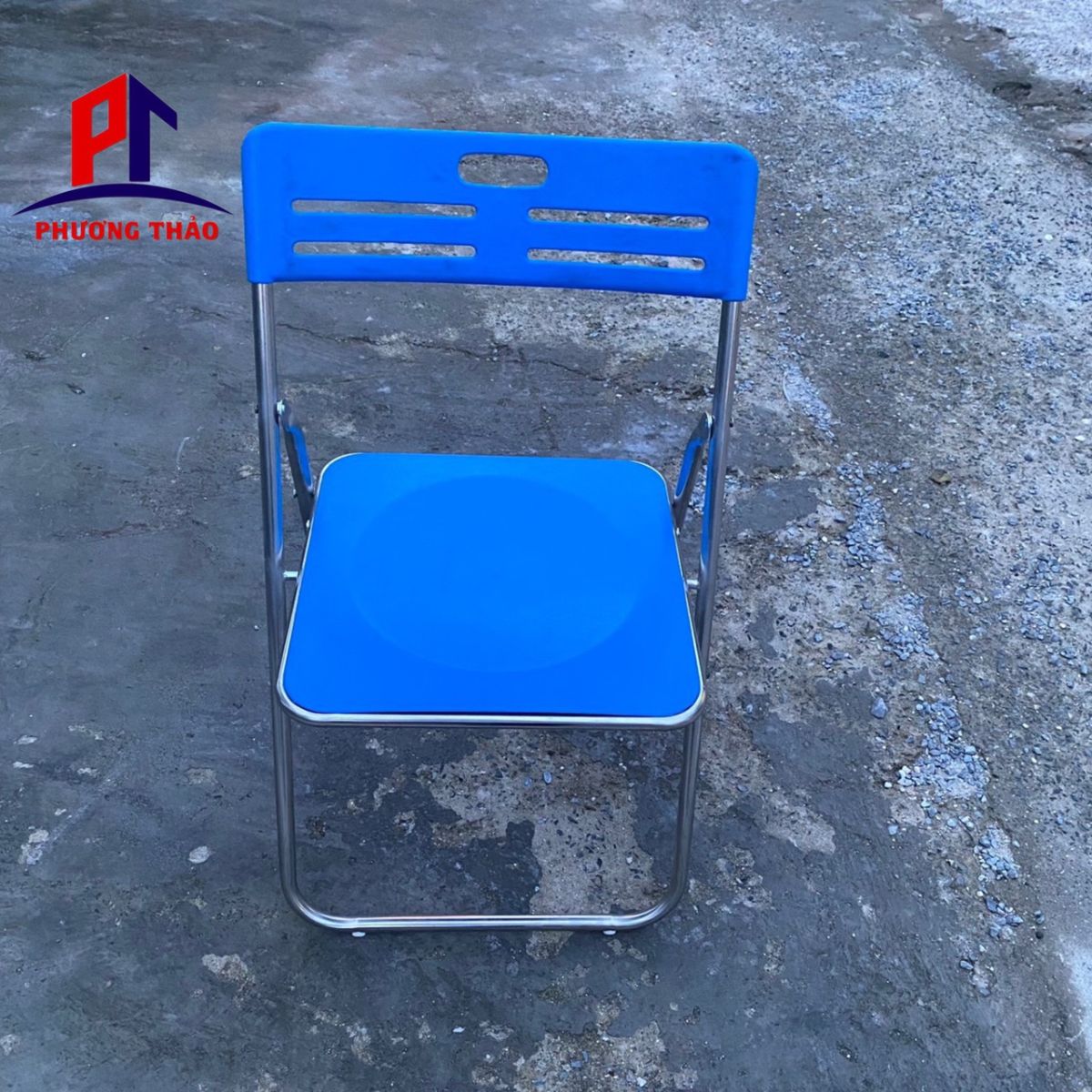Ghế xếp nhựa tựa lưng 5 lỗ khung inox xanh dương