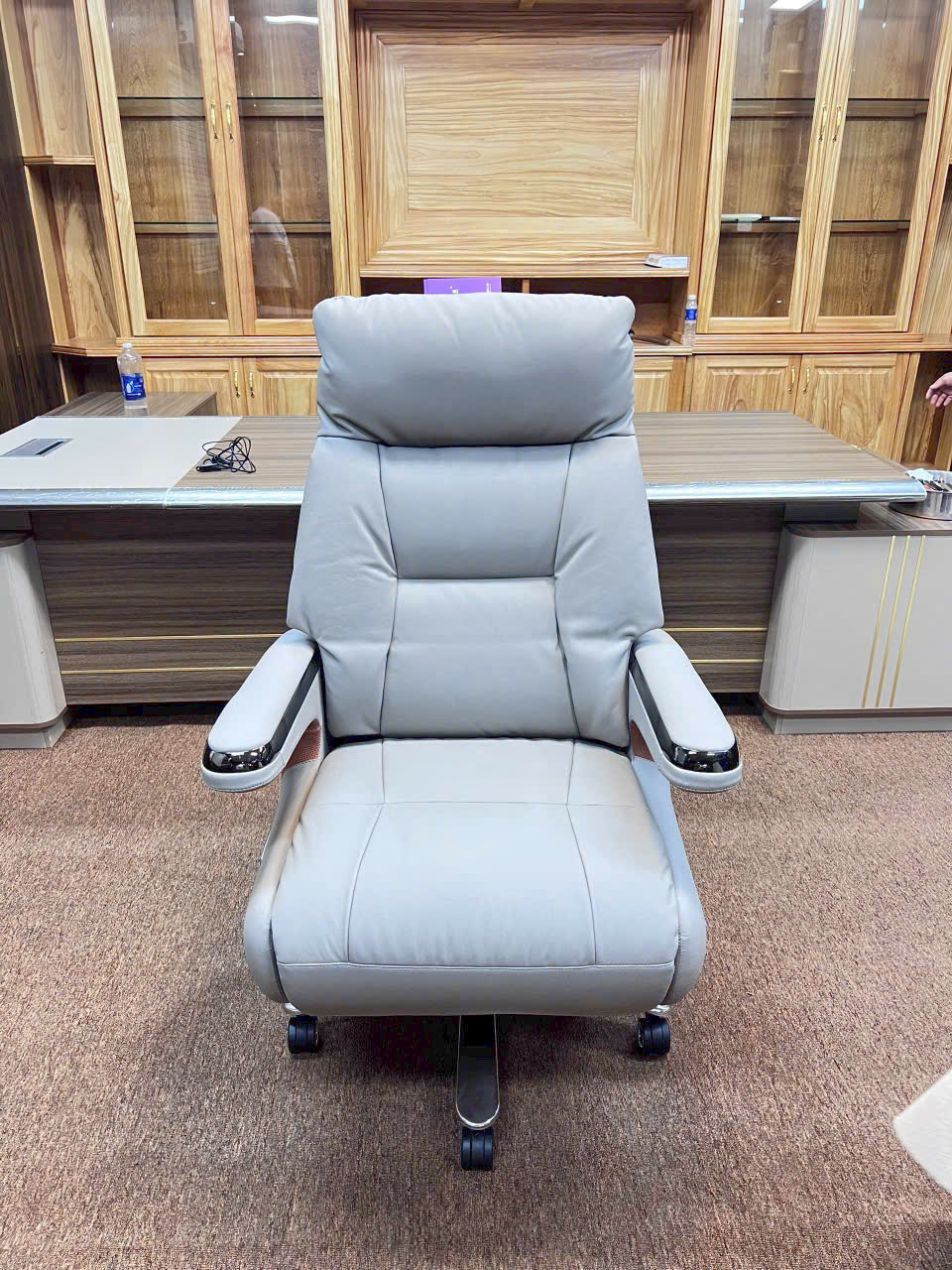 GHẾ GIÁM ĐỐC DA THẬT CAO CẤP T04