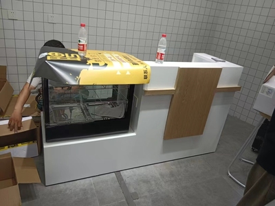 Bàn lễ tân thiết kế tiện lợi cho của hàng PT1018