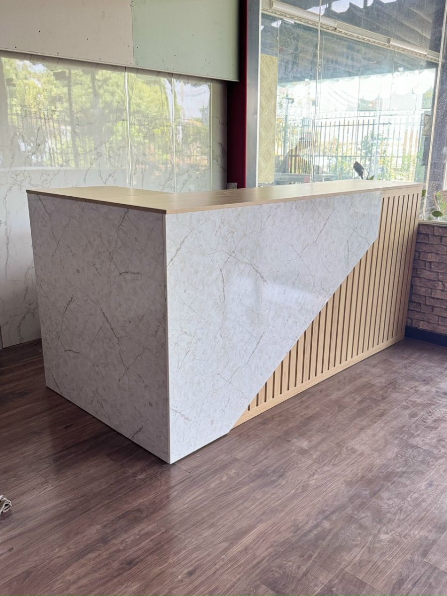 Quầy Lễ Tân Gỗ Công Nghiệp PT 999