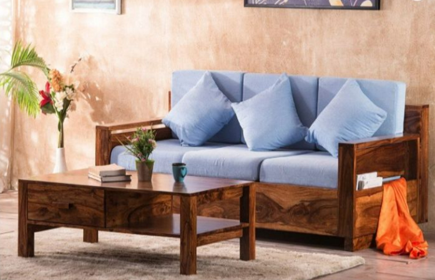 Mẫu sofa ba chân gỗ phòng khách nhỏ