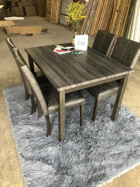 Bộ Bàn Ăn PT072