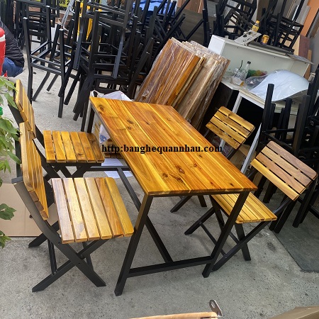 Bàn ghế quán nhậu PT605