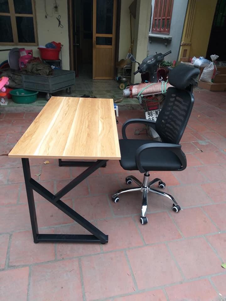 Bàn chân chữ K kèm ghế PT062