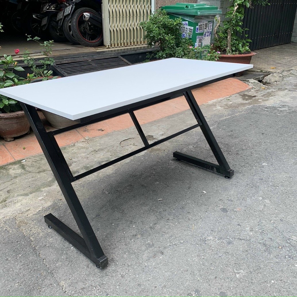 Bàn chân chữ K kèm ghế PT062