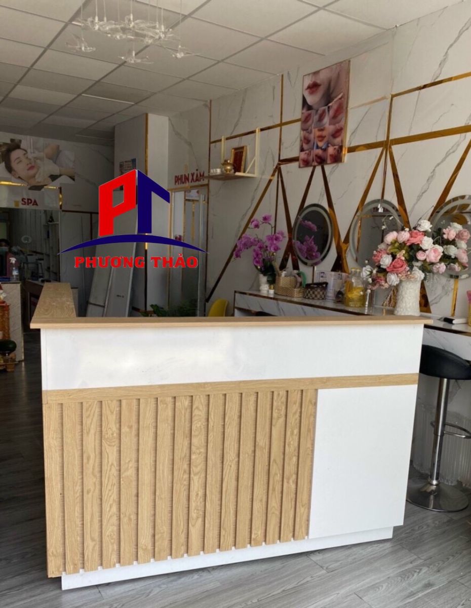 QUẦY LỄ TÂN QLTPT002