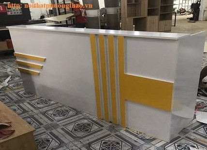 QUẦY LỄ TÂN QLTPT010