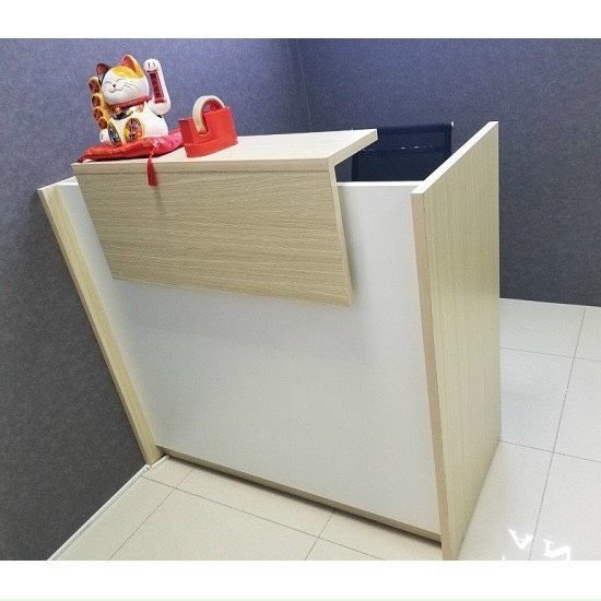 QUẦY LỄ TÂN QLTPT011