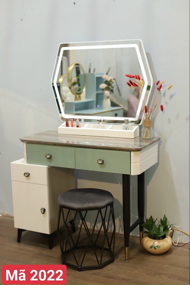 BÀN TRANG ĐIỂM NHẬP KHẨU BTDPT022