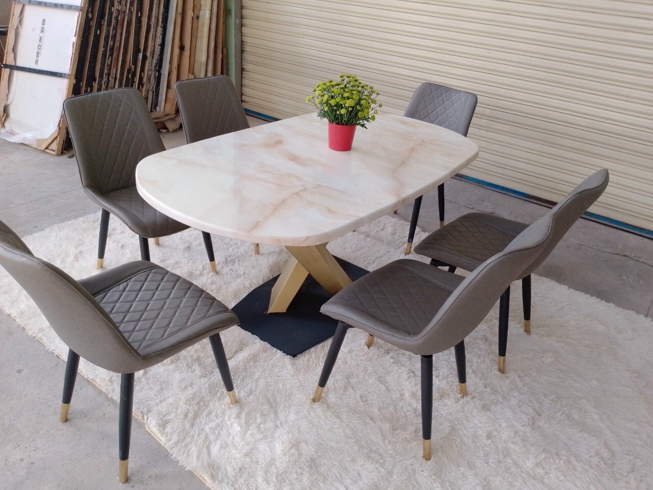 Bàn Ăn Nhập Khẩu Cao Cấp PT1006