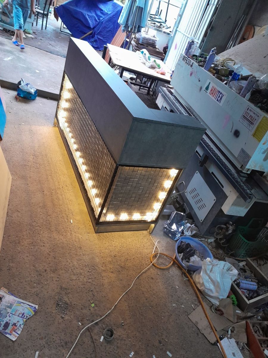 QUẦY LỄ TÂN ĐÈN LED PT1001