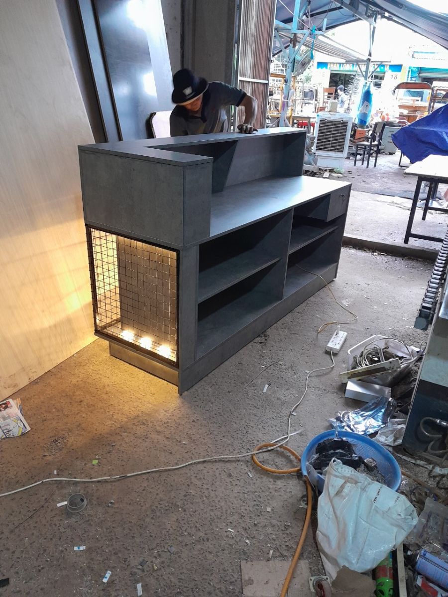 QUẦY LỄ TÂN ĐÈN LED PT1001